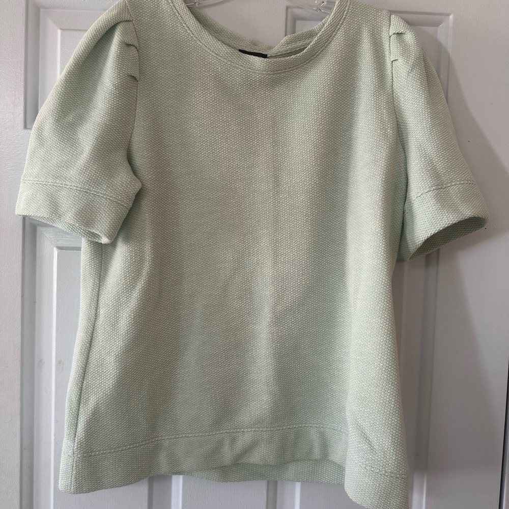 Talbots Short Sleeve Sweatshirt Blouse Mint‎ Green. Size large.